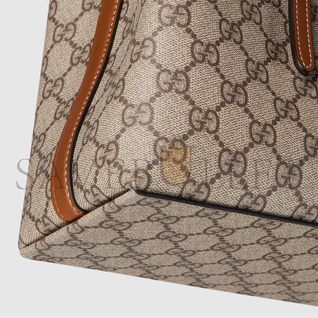 GUCCI GG EMBLEM MEDIUM TOTE BAG ‎815214 (30*18*11cm)